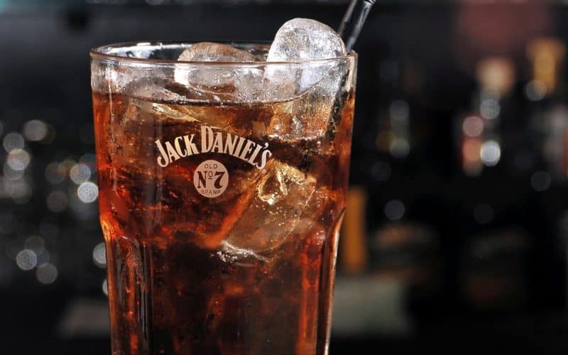 Jack and Coke - Easy Cocktail