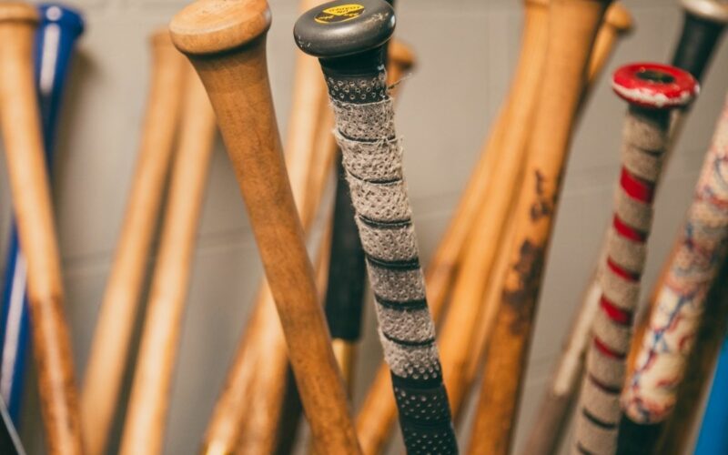 Differences Between Wood and Aluminum Bats